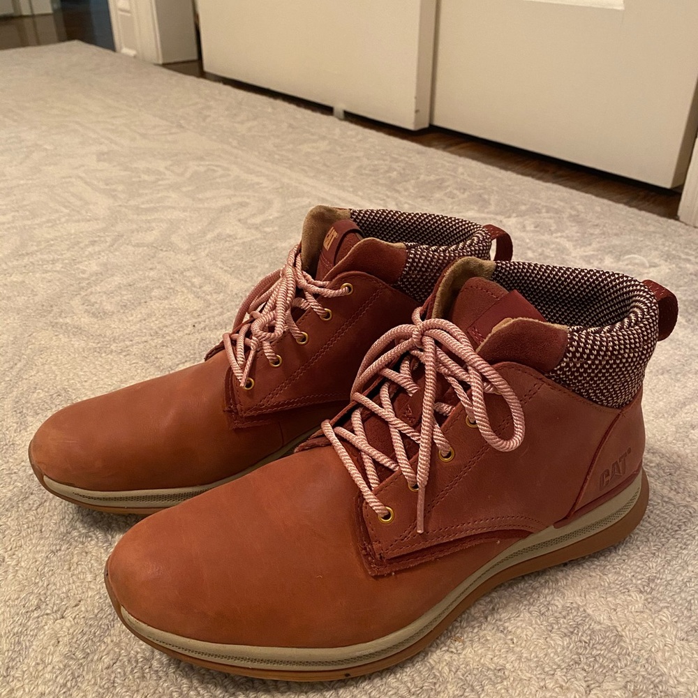 Women’s CAT boots
